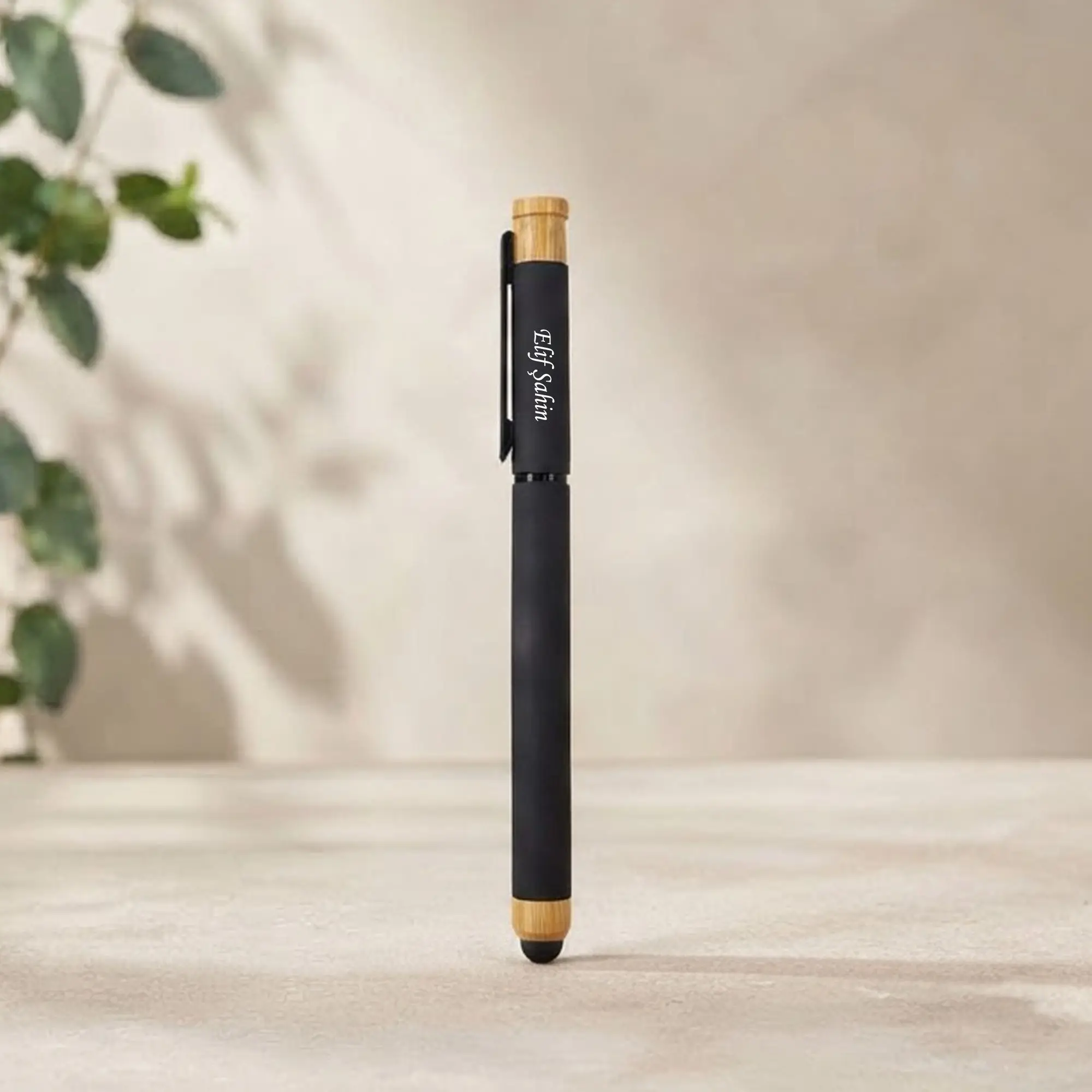 İsme Kişiye Özel Bambu Detaylı Touchpenli Mat Siyah Roller Kalem